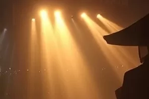 《拾光档案室》海报,密集排列的档案盒